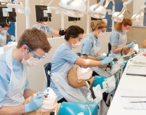 دندانپزشکی در کشور چک