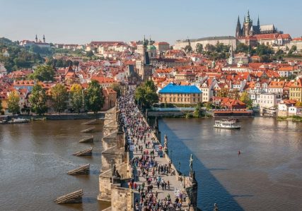 چرا تحصیل علوم پزشکی در جمهوری چک در حال پرطرفدار شدن است؟