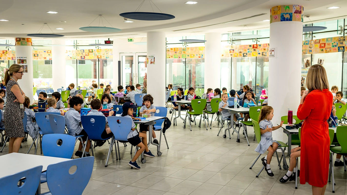 مدرسه انگلیسی دبی در جمیرا پارک Dubai British School Jumeirah Park: DBSJP